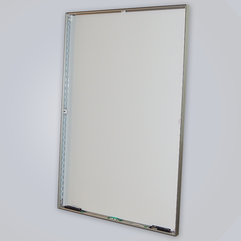 Combond plošče kot hrbtišče za svetlobne table