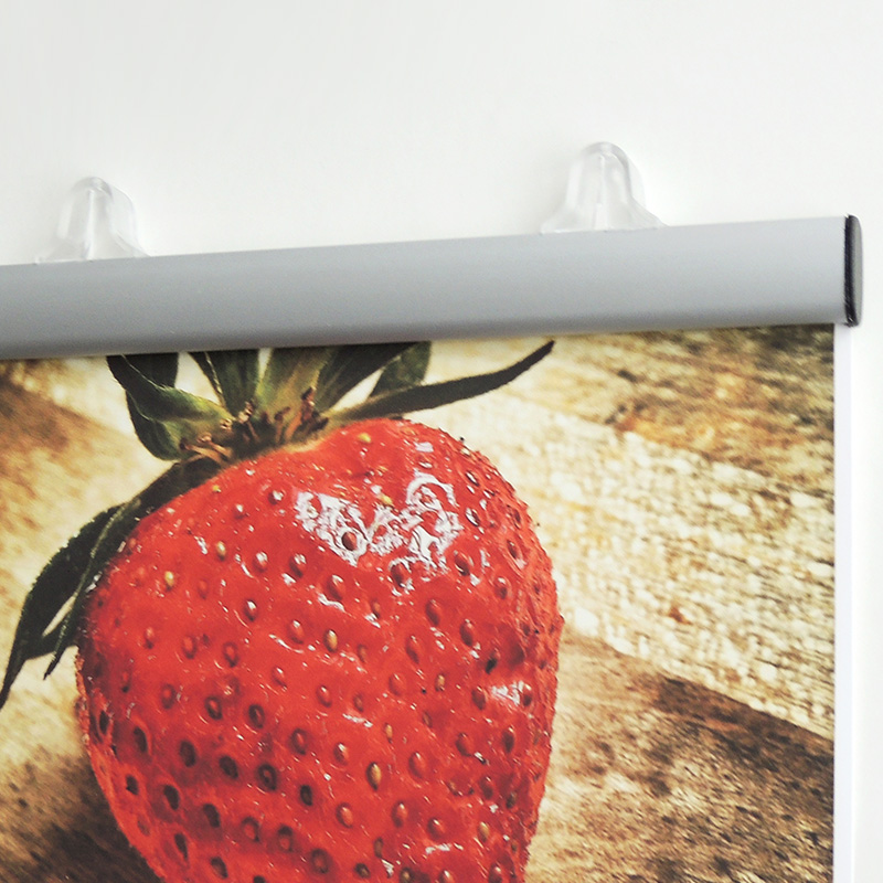 PosterFast aluminijasta plakatna letev za vpenjanje tudi močnejših plakatov