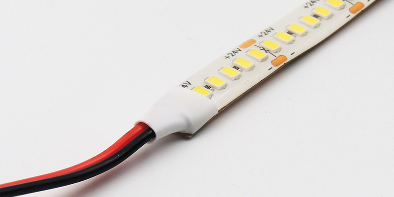 LED trakovi MN-2835 WP-240 - konektor