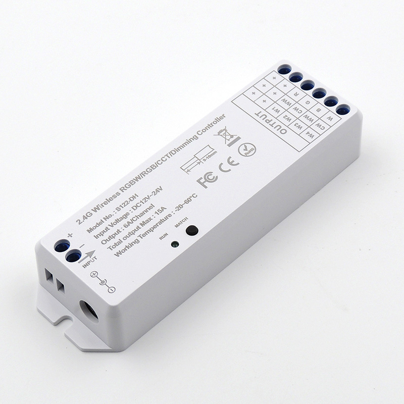 JL90-CT4 LED RGBW kontroler multichannel-univerzalni večkanalni 12-24 V